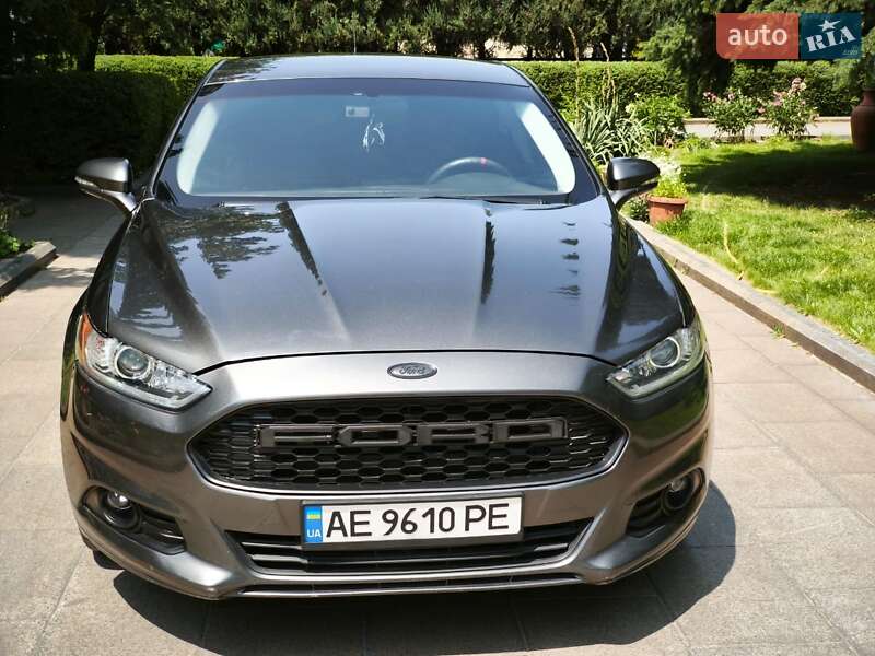 Седан Ford Fusion 2015 в Днепре