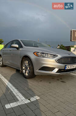 Седан Ford Fusion 2016 в 