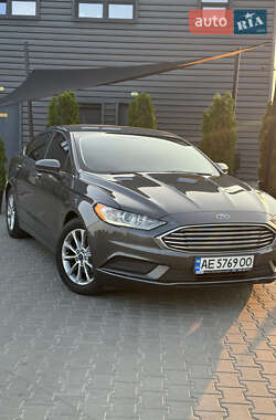 Седан Ford Fusion 2016 в 