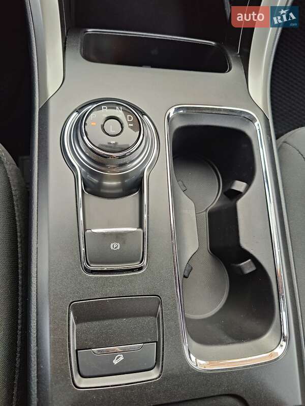 Седан Ford Fusion 2016 в Киеве фото 26 Седан Ford Fusion 2016 в Киеве