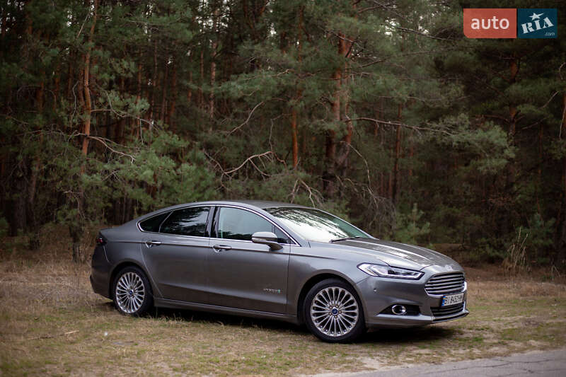 Седан Ford Fusion 2013 в Кременчуге