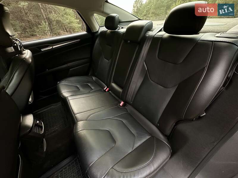 Седан Ford Fusion 2013 в Кременчуге