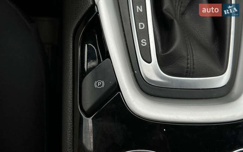 Седан Ford Fusion 2015 в Львове