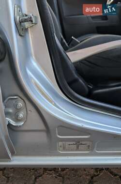 Хэтчбек Ford Fusion 2010 в 