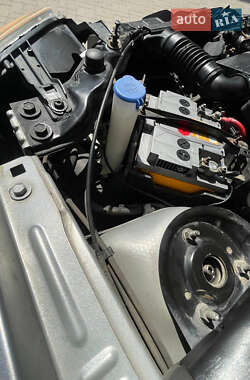 Хэтчбек Ford Fusion 2010 в 