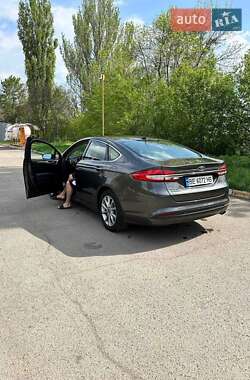 Седан Ford Fusion 2018 в 