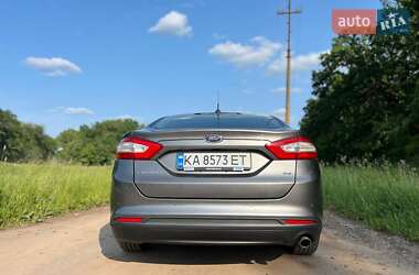 Седан Ford Fusion 2014 в 
