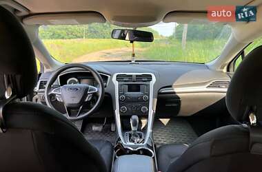 Седан Ford Fusion 2014 в 