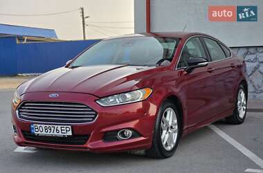 Седан Ford Fusion 2013 в 