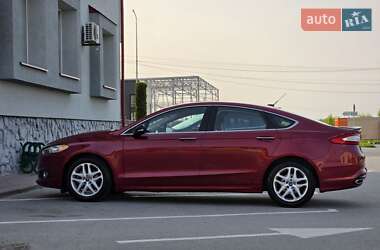 Седан Ford Fusion 2013 в 