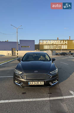 Седан Ford Fusion 2016 в 
