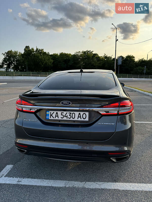 Седан Ford Fusion 2016 в Києві
