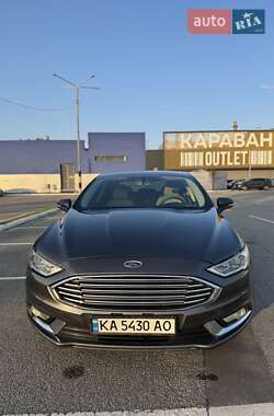 Седан Ford Fusion 2016 в 