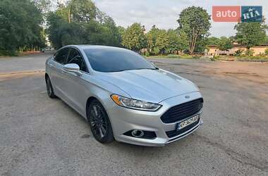 Седан Ford Fusion 2015 в 