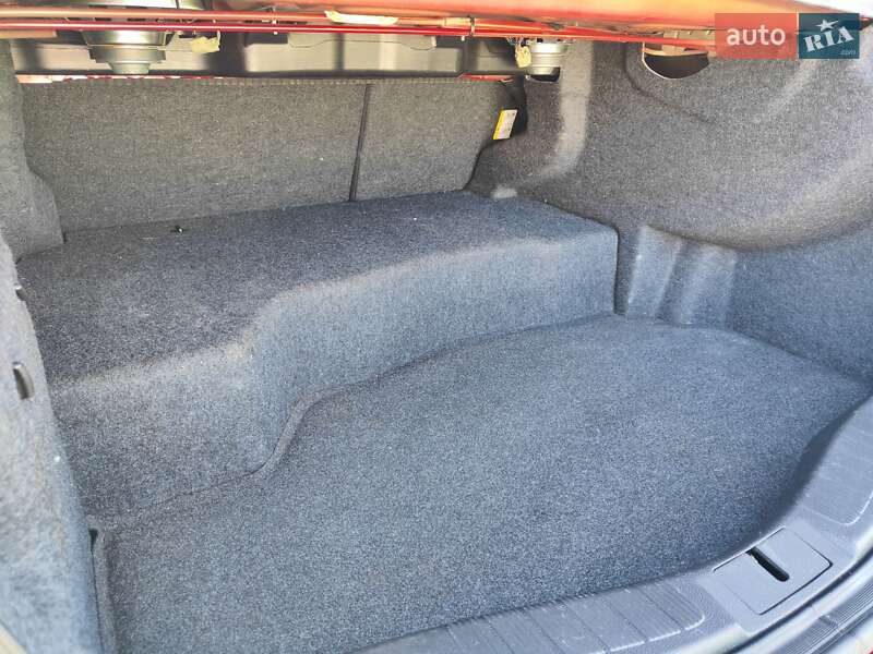 Седан Ford Fusion 2015 в Дрогобыче