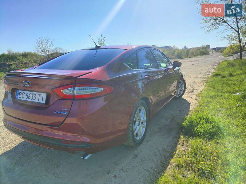 Седан Ford Fusion 2015 в Дрогобыче