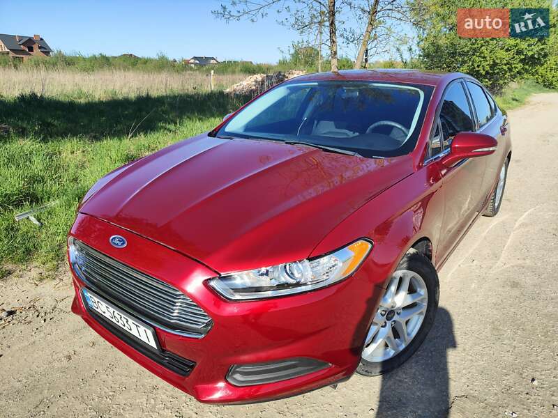 Седан Ford Fusion 2015 в Дрогобыче