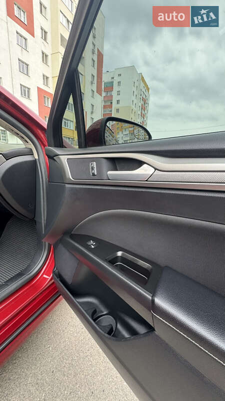 Седан Ford Fusion 2017 в Харкові