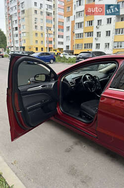 Седан Ford Fusion 2017 в 