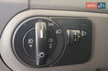 Хэтчбек Ford Fusion 2003 в 