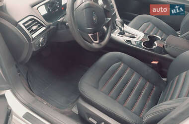 Седан Ford Fusion 2015 в 