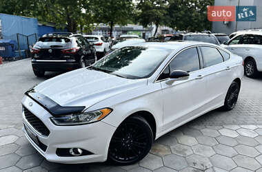 Седан Ford Fusion 2016 в 