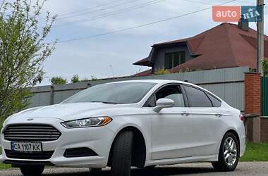 Седан Ford Fusion 2014 в 