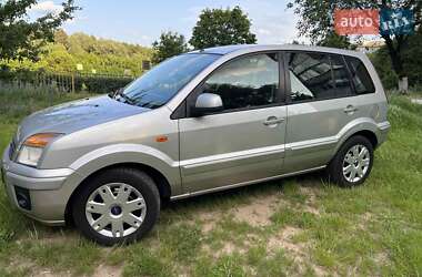 Хэтчбек Ford Fusion 2011 в 