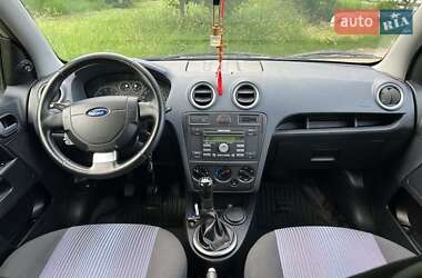 Хэтчбек Ford Fusion 2011 в 