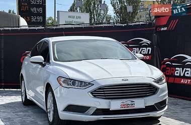 Седан Ford Fusion 2018 в 