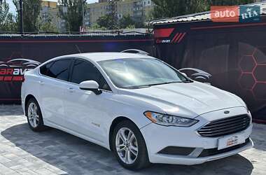 Седан Ford Fusion 2018 в 