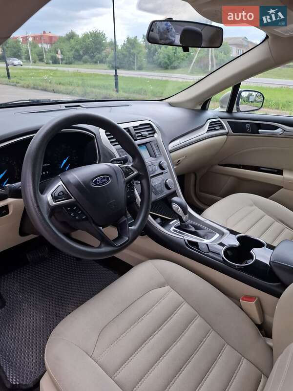 Седан Ford Fusion 2015 в Білій Церкві