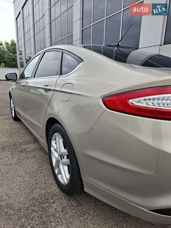 Седан Ford Fusion 2015 в Білій Церкві