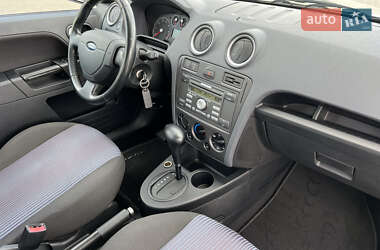Хэтчбек Ford Fusion 2007 в 