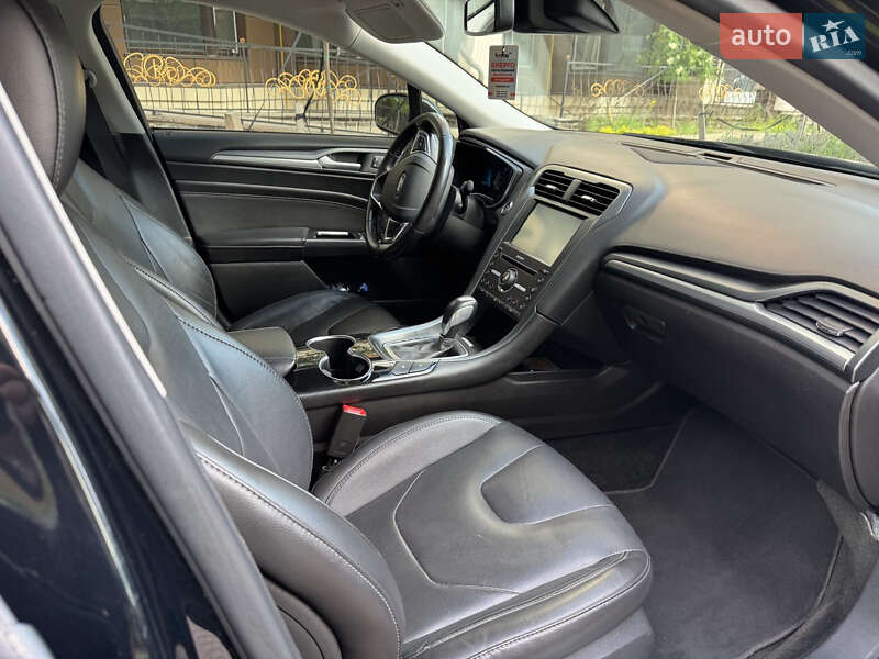 Седан Ford Fusion 2015 в Калиновке