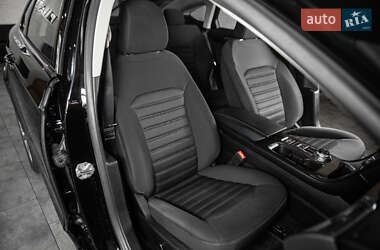 Седан Ford Fusion 2016 в 