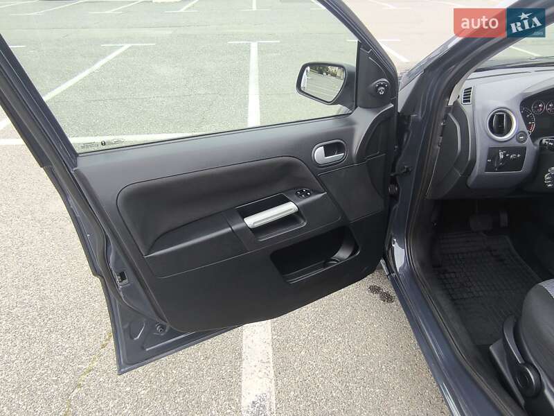 Хэтчбек Ford Fusion 2010 в Броварах фото 8 Хэтчбек Ford Fusion 2010 в Броварах