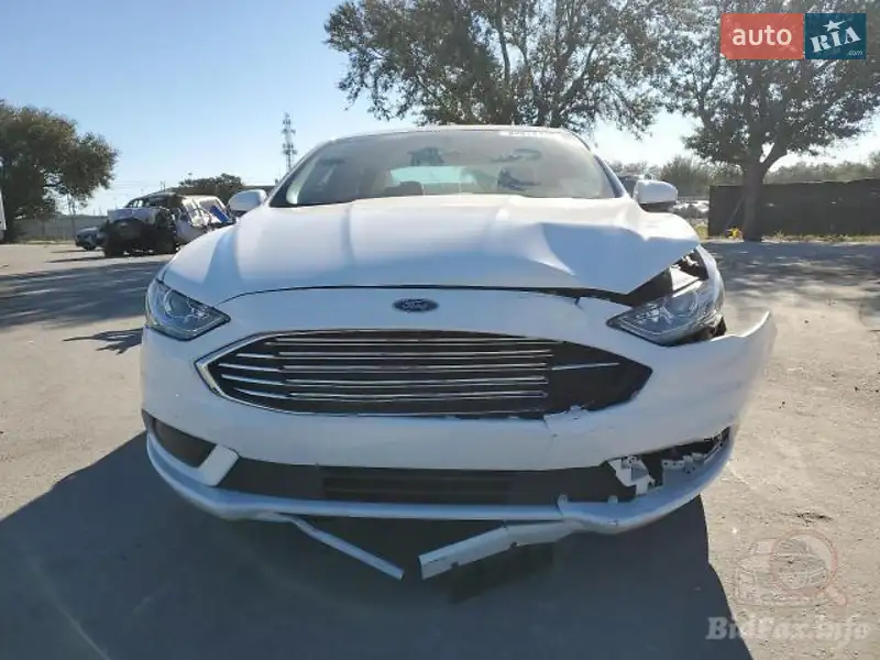 Седан Ford Fusion 2018 в 