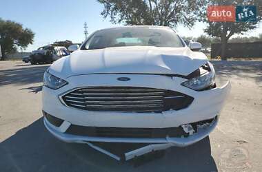 Седан Ford Fusion 2018 в 