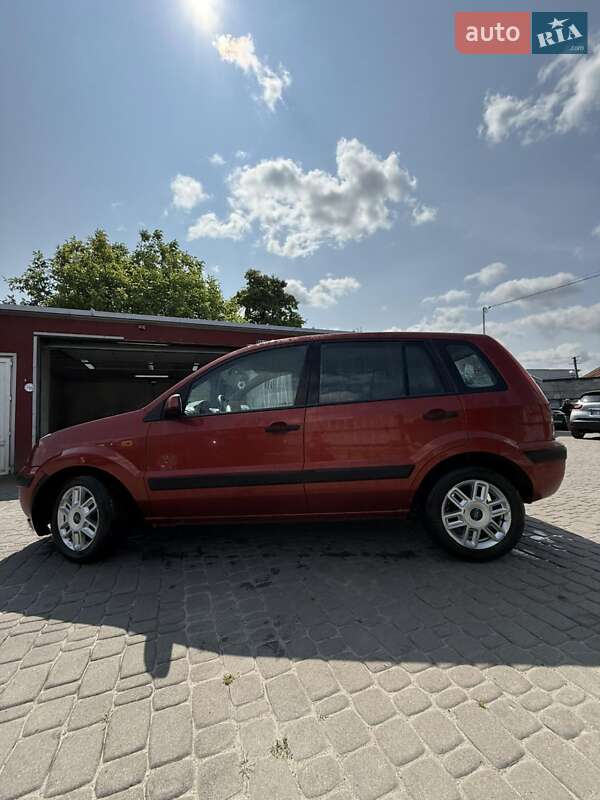Хетчбек Ford Fusion 2008 в Львові