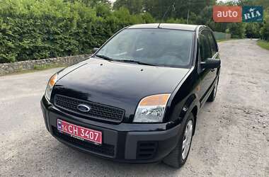 Хетчбек Ford Fusion 2008 в 