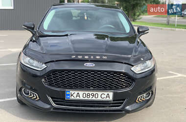 Седан Ford Fusion 2015 в 