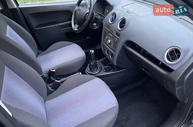 Хетчбек Ford Fusion 2008 в 