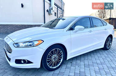 Седан Ford Fusion 2014 в 
