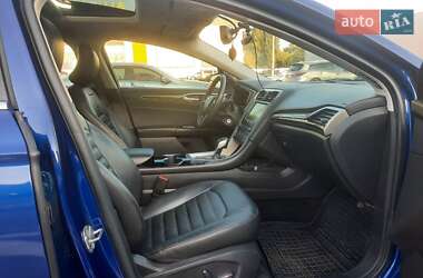 Седан Ford Fusion 2015 в 