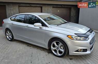 Седан Ford Fusion 2013 в 