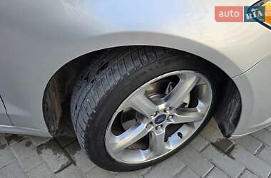 Седан Ford Fusion 2013 в 