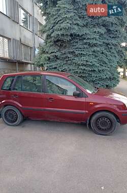 Хэтчбек Ford Fusion 2003 в 