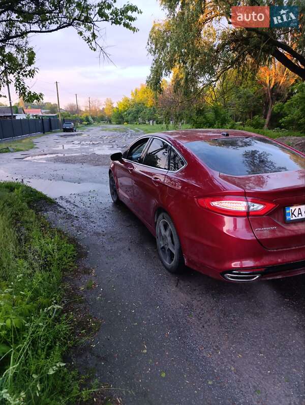 Седан Ford Fusion 2015 в Киеве фото 6 Седан Ford Fusion 2015 в Киеве