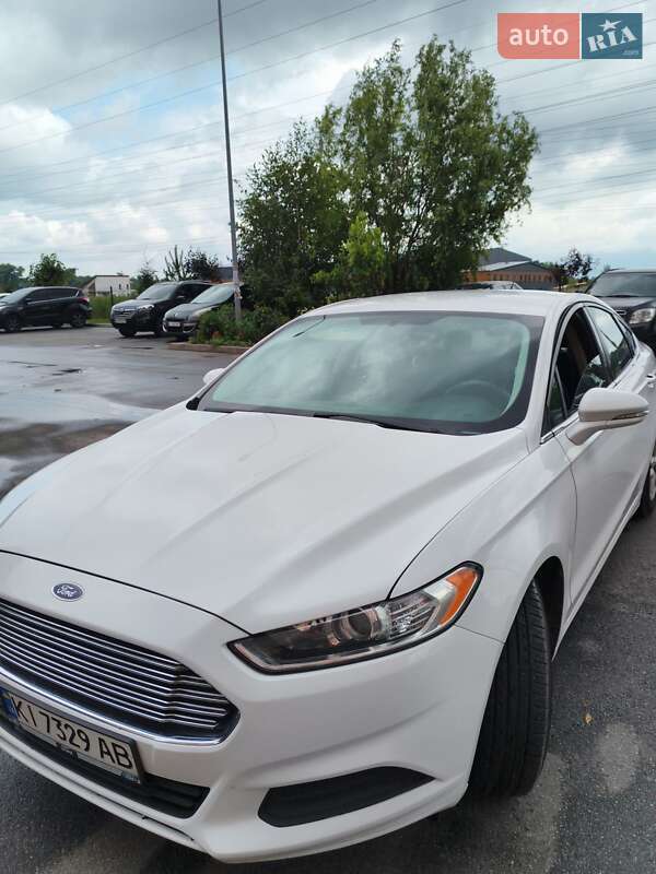 Ford Fusion 2016